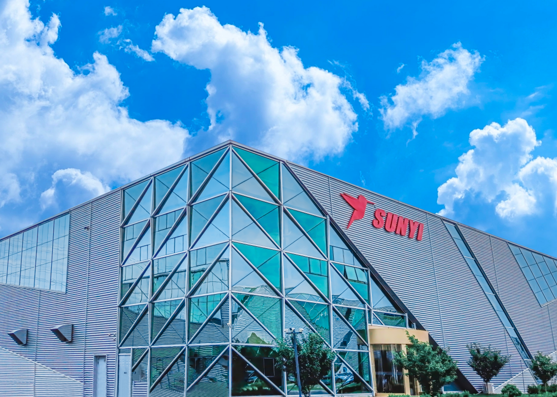 精进毫厘之间：全自动灌装设备背后的匠心与创新